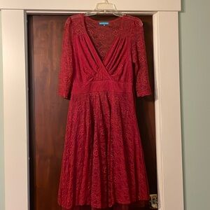 Women’s Size Medium Red Lace Eucalyptus Dress